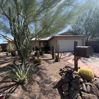 801 Michelle Dr, Phoenix, AZ 85023