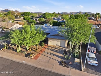801 Michelle Dr, Phoenix, AZ 85023