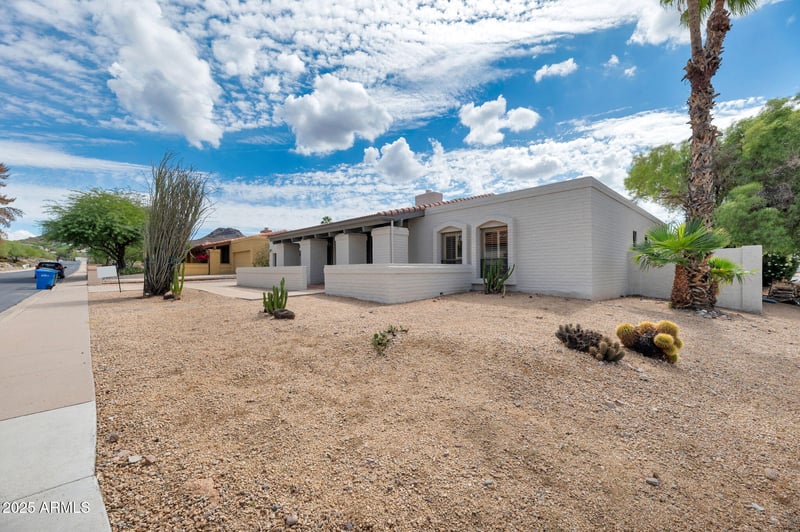 801 Waltann Ln, Phoenix, AZ 85022
