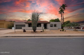 801 Waltann Ln, Phoenix, AZ 85022