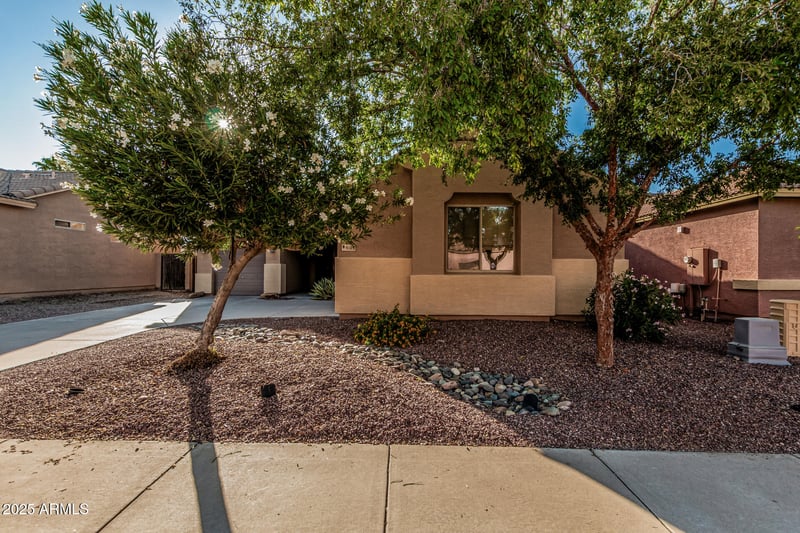 8010 15th Way, Phoenix, AZ 85042