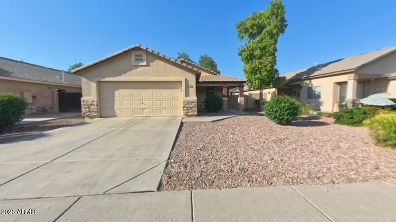 8010 Albert Ln, Peoria, AZ 85382