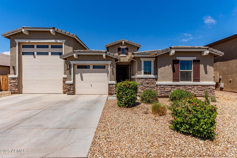 8010 Atlantis Way, Phoenix, AZ 85043