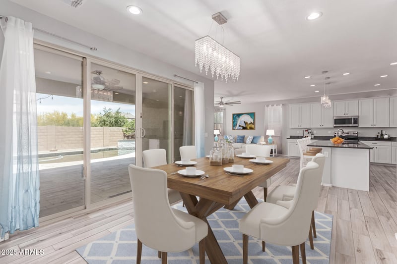 8010 Atlantis Way, Phoenix, AZ 85043