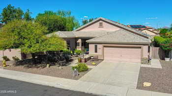 8010 Clara Ln, Peoria, AZ 85382