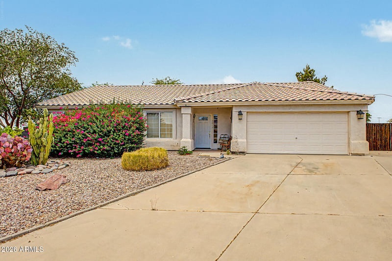 8010 E Fox St, Mesa, AZ 85207