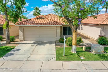 8010 Shaw Butte Dr, Peoria, AZ 85345