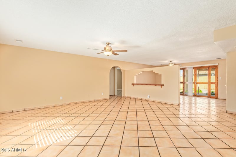 8010 Westview Dr, Phoenix, AZ 85033