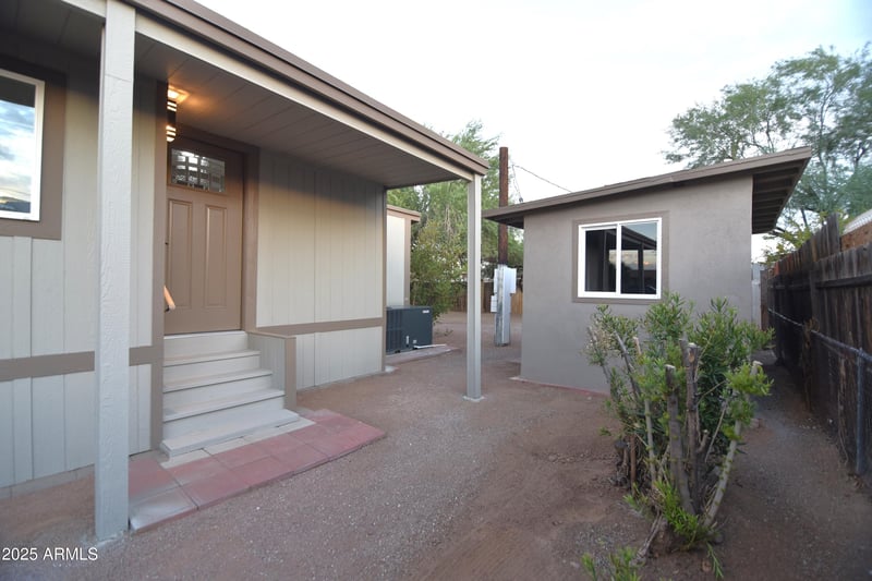 8011 5th Ave, Mesa, AZ 85208