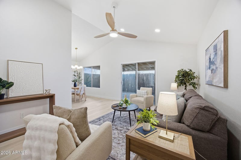 8011 N 49th Ave, Glendale, AZ 85302