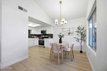8011 N 49th Ave, Glendale, AZ 85302