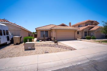 8011 Laurel Ln, Peoria, AZ 85345