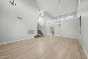 8013 Crown King Rd, Phoenix, AZ 85043