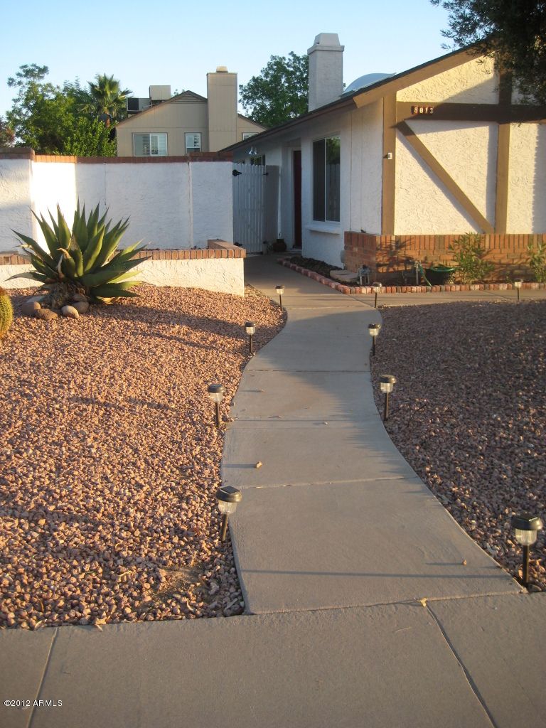 8013 E Tuckey Ln, Scottsdale, AZ 85250