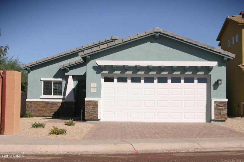 8013 S 5th Ave, Phoenix, AZ 85041