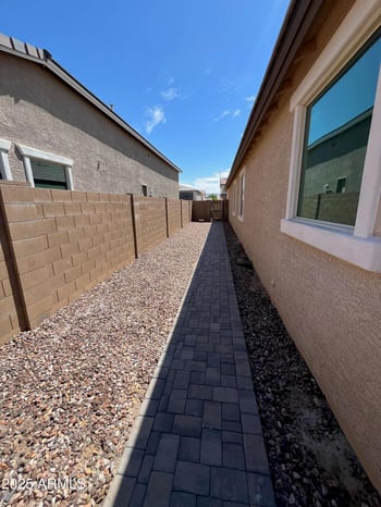 8014 Atlantis Way, Phoenix, AZ 85043