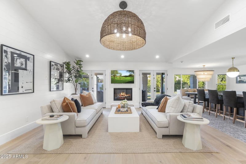 8014 Del Tesoro Dr, Scottsdale, AZ 85258