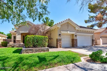 8015 Michele Ln, Tempe, AZ 85284