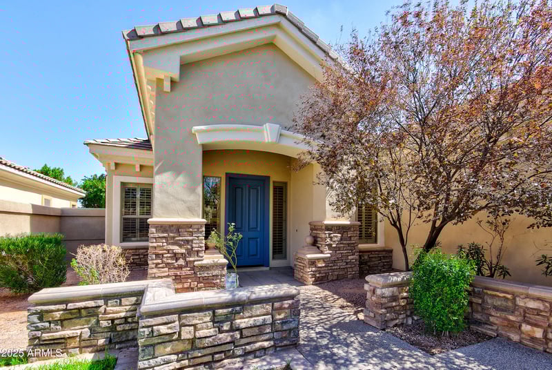 8015 Michele Ln, Tempe, AZ 85284
