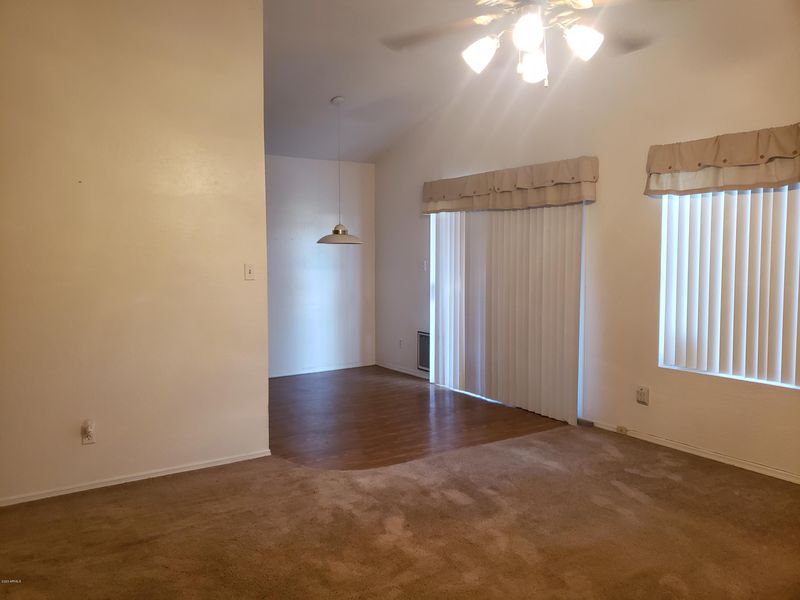 8015 N 48th Ave, Glendale, AZ 85302
