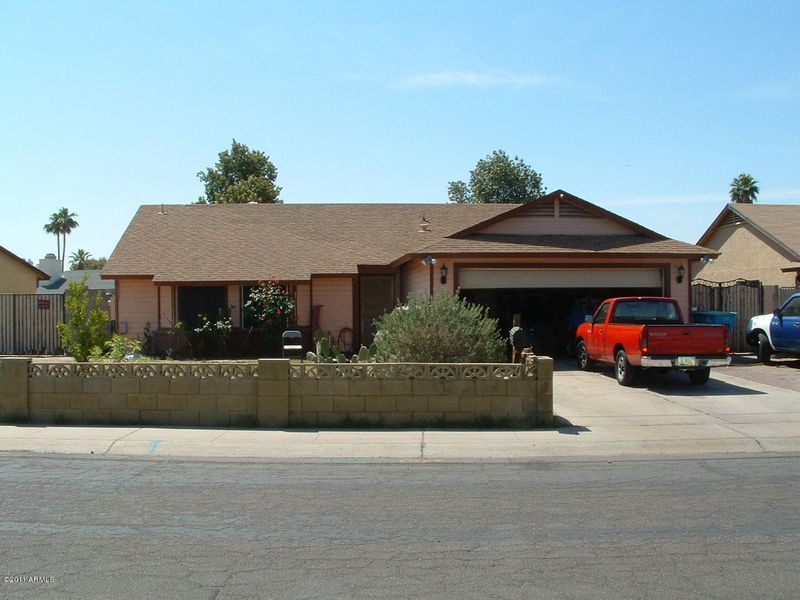 8015 W Heatherbrae Dr, Phoenix, AZ 85033