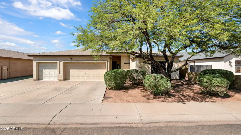 8016 Mclellan Rd, Glendale, AZ 85303