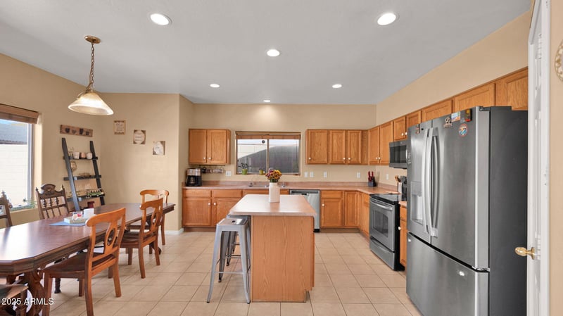 8016 Mclellan Rd, Glendale, AZ 85303