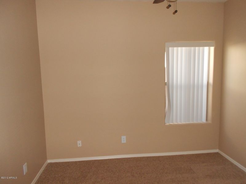 8016 W Gibson Ln, Phoenix, AZ 85043