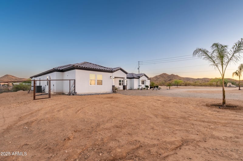 8017 143rd Ave, Goodyear, AZ 85338