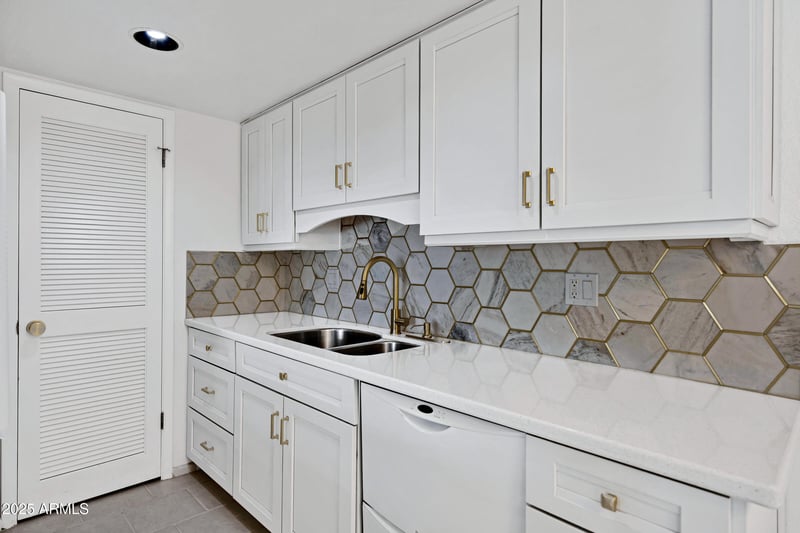 8017 Glenrosa Ave, Scottsdale, AZ 85251