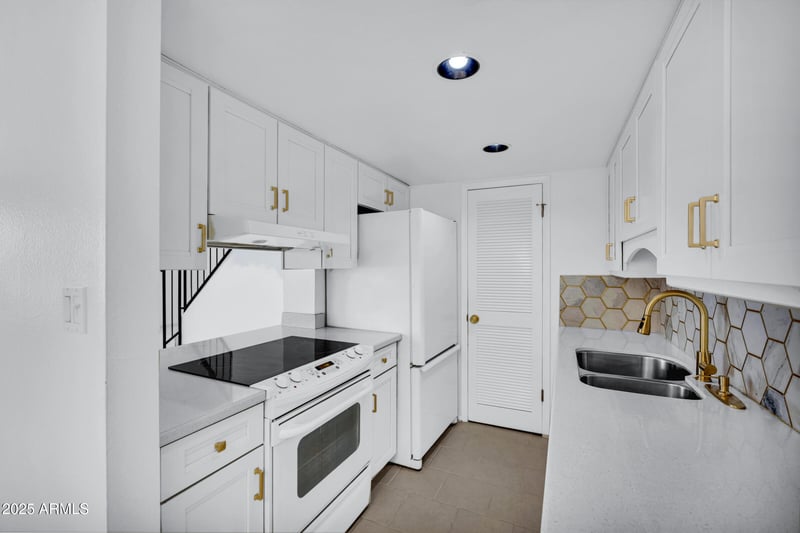 8017 Glenrosa Ave, Scottsdale, AZ 85251