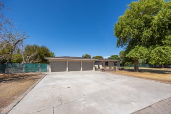 8018 W Acoma Dr, Peoria, AZ 85381
