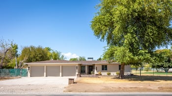 8018 W Acoma Dr, Peoria, AZ 85381