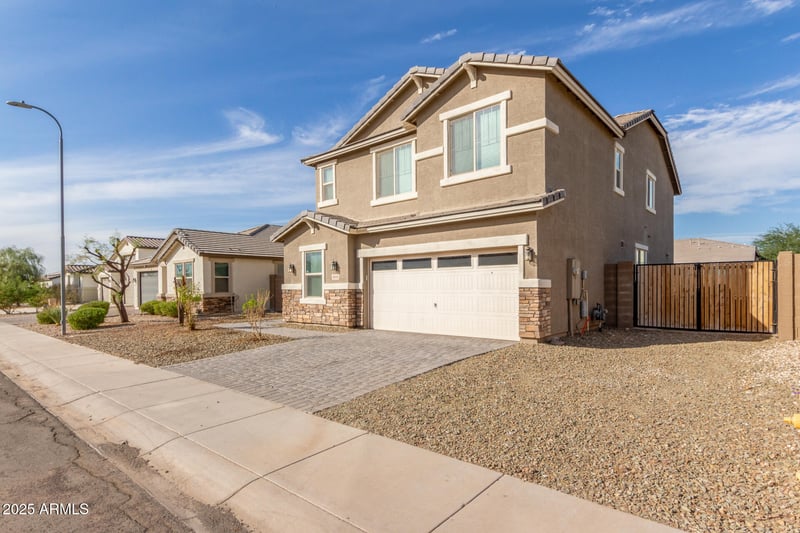 8018 Wood Ln, Phoenix, AZ 85043