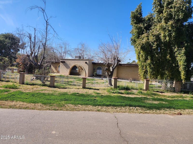 802 Alzora Way, Tolleson, AZ 85353