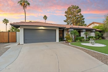 802 Forest Hills Dr, Phoenix, AZ 85022