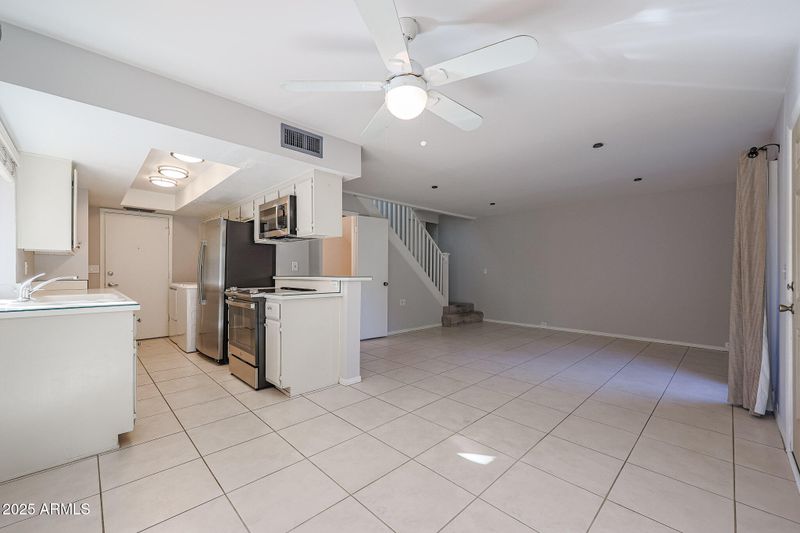 802 E North Ln #3, Phoenix, AZ 85020