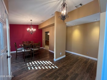 802 Roberts Rd, Phoenix, AZ 85022