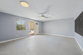 802 Roberts Rd, Phoenix, AZ 85022