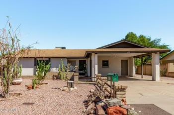 802 Michelle Dr, Phoenix, AZ 85023