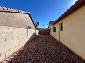 802 Roberts Rd, Phoenix, AZ 85022