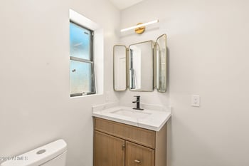 802 Edgemont Ave, Phoenix, AZ 85007