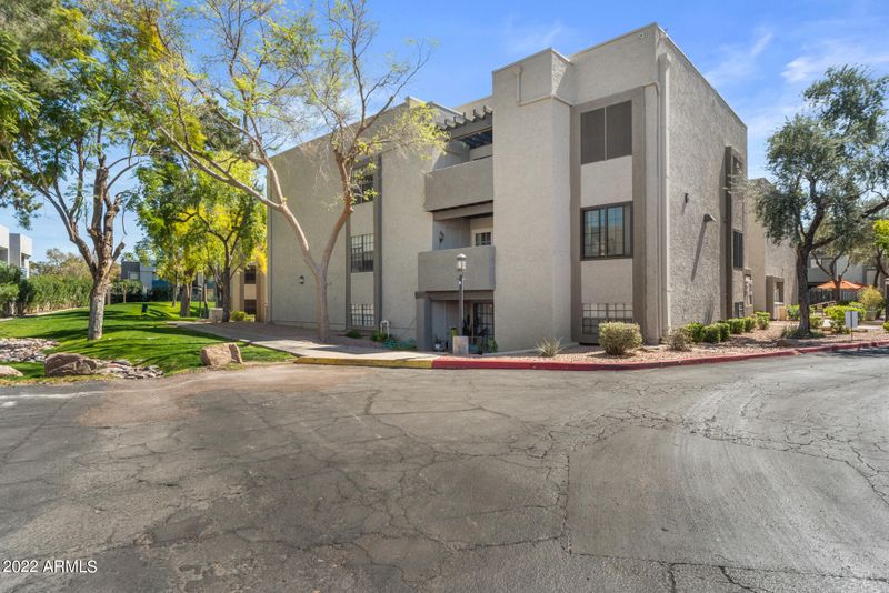 8020 E Thomas Rd #211, Scottsdale, AZ 85251