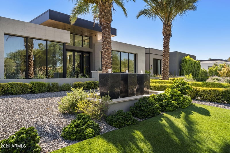 8020 N 64th Pl, Paradise Valley, AZ 85253