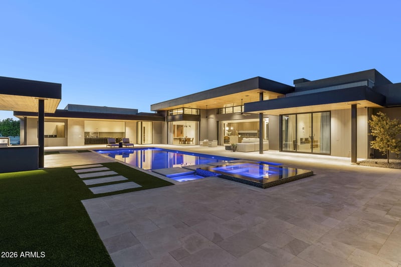 8020 N 64th Pl, Paradise Valley, AZ 85253