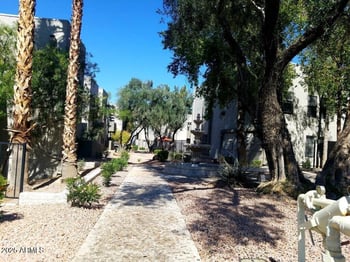 8020 Thomas Rd #226, Scottsdale, AZ 85251
