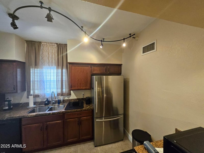 8020 Thomas Rd #306, Scottsdale, AZ 85251