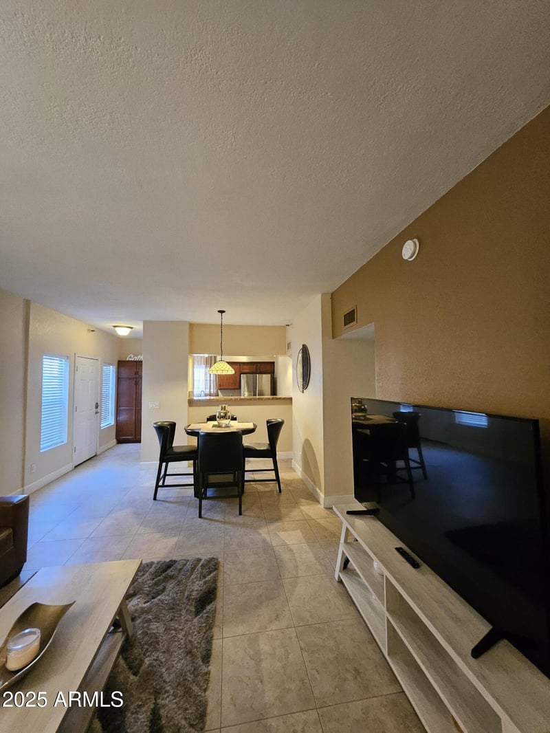 8020 Thomas Rd #306, Scottsdale, AZ 85251