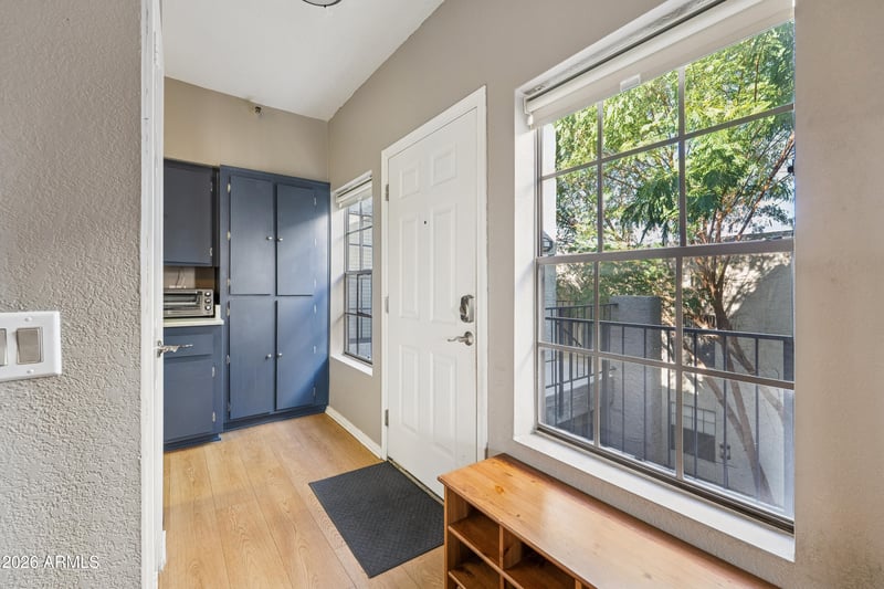 8020 Thomas Rd #329, Scottsdale, AZ 85251