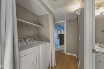 8020 Thomas Rd #329, Scottsdale, AZ 85251